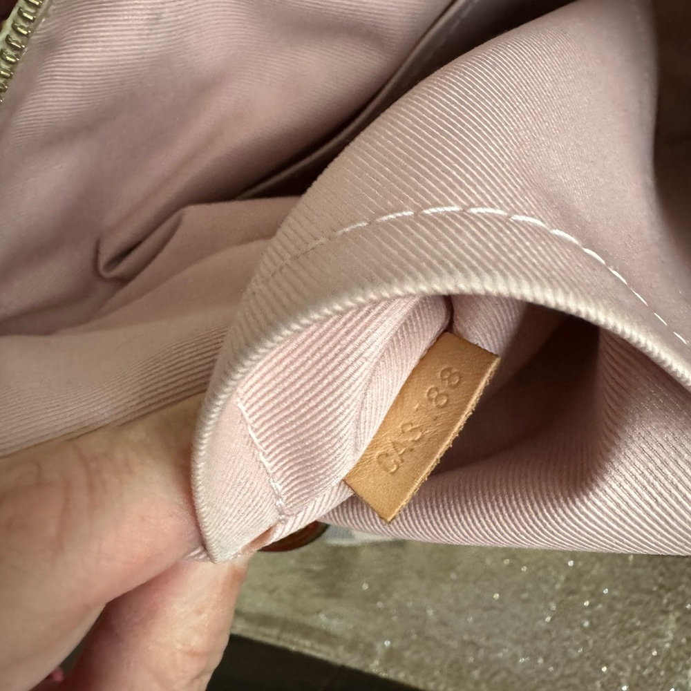 Louis Vuitton Lymington - Picture 10 of 12